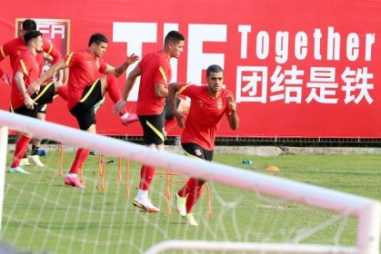 九游官网-国足前3天备战尚未演练技战术 出征前1天分队比赛